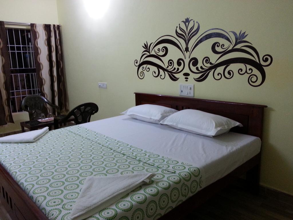 Silver Moon Guest House Mamallapuram Zimmer foto